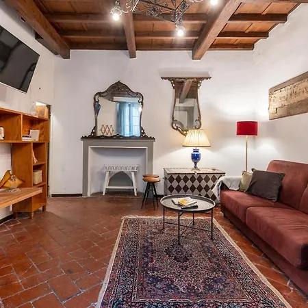 Ponte Vecchio Sprone Deluxe דירה